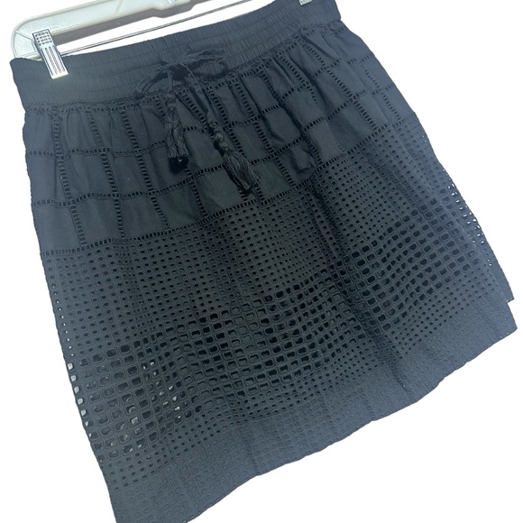 Tommy Bahama Daphne Eyelet Skirt Black Small/Petite - Picture 6 of 15